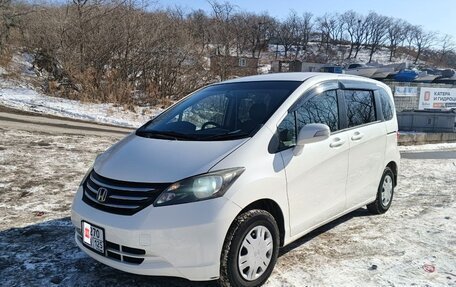Honda Freed I, 2010 год, 850 000 рублей, 4 фотография