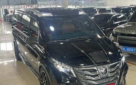 Mercedes-Benz Vito, 2022 год, 7 600 000 рублей, 2 фотография