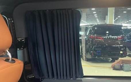 Mercedes-Benz Vito, 2022 год, 7 600 000 рублей, 11 фотография