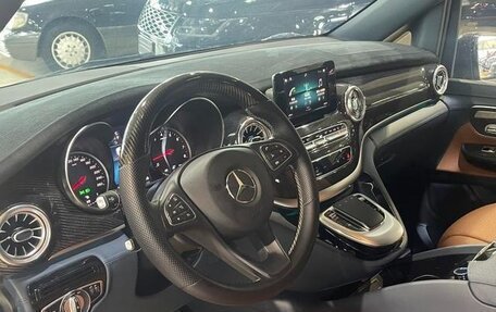 Mercedes-Benz Vito, 2022 год, 7 600 000 рублей, 5 фотография