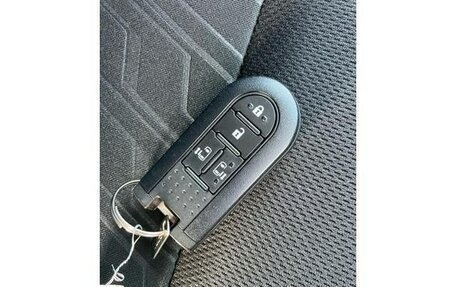 Toyota Tank I, 2018 год, 984 000 рублей, 29 фотография