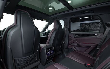 Porsche Cayenne III, 2025 год, 19 290 000 рублей, 28 фотография