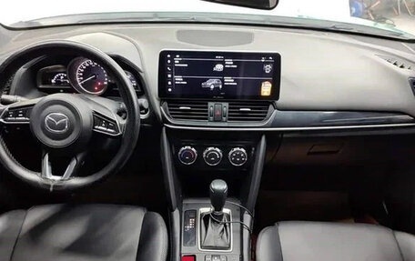 Mazda CX-4, 2022 год, 1 810 060 рублей, 8 фотография