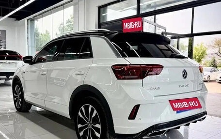 Volkswagen T-Roc I, 2023 год, 1 700 060 рублей, 8 фотография