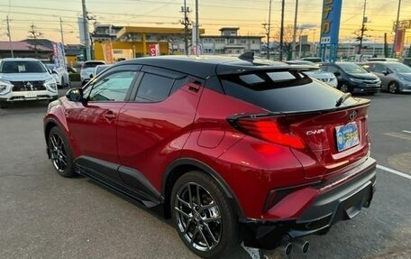 Toyota C-HR I рестайлинг, 2022 год, 1 751 000 рублей, 5 фотография