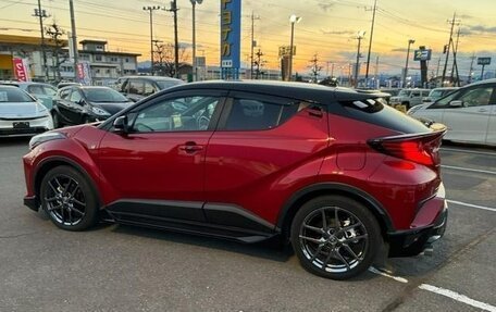 Toyota C-HR I рестайлинг, 2022 год, 1 751 000 рублей, 6 фотография