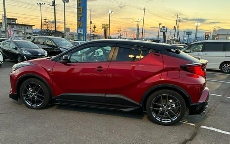 Toyota C-HR I рестайлинг, 2022 год, 1 751 000 рублей, 17 фотография