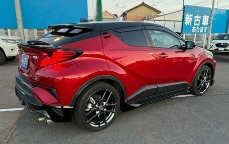 Toyota C-HR I рестайлинг, 2022 год, 1 751 000 рублей, 26 фотография