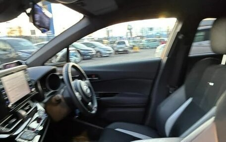 Toyota C-HR I рестайлинг, 2022 год, 1 751 000 рублей, 36 фотография