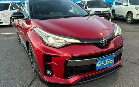 Toyota C-HR I рестайлинг, 2022 год, 1 751 000 рублей, 28 фотография