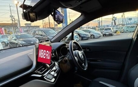 Toyota C-HR I рестайлинг, 2022 год, 1 751 000 рублей, 40 фотография