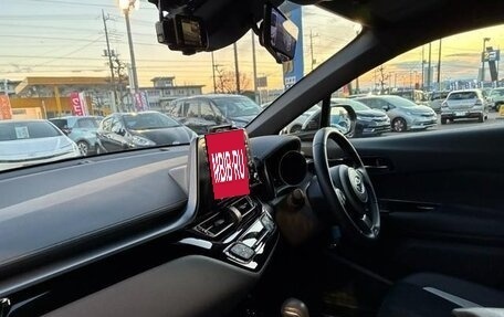 Toyota C-HR I рестайлинг, 2022 год, 1 751 000 рублей, 38 фотография