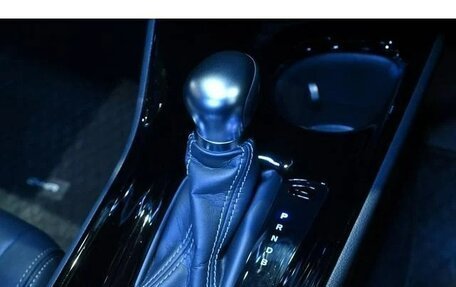 Toyota C-HR I рестайлинг, 2022 год, 1 765 000 рублей, 19 фотография