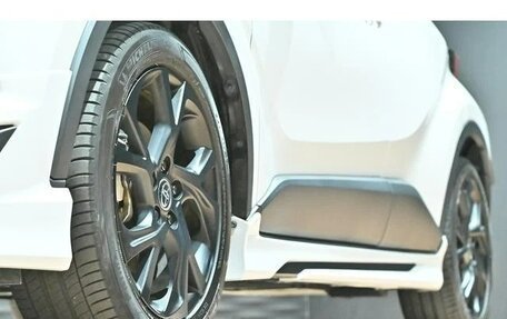 Toyota C-HR I рестайлинг, 2022 год, 1 765 000 рублей, 37 фотография