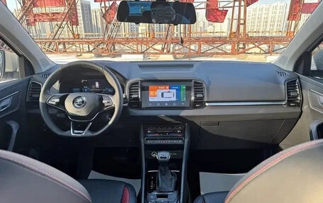 Skoda Karoq I, 2022 год, 1 580 060 рублей, 12 фотография