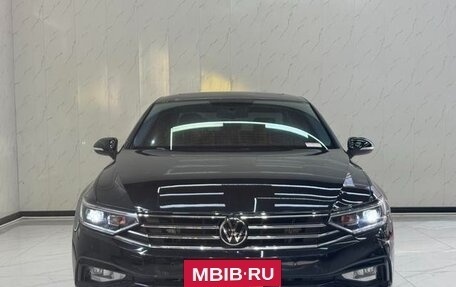 Volkswagen Passat B8 рестайлинг, 2022 год, 1 820 000 рублей, 2 фотография