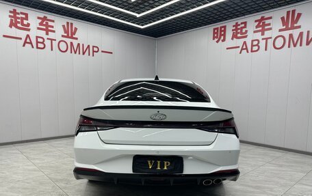 Hyundai Elantra, 2021 год, 1 700 000 рублей, 4 фотография