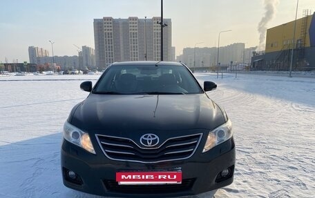Toyota Camry, 2011 год, 1 600 000 рублей, 2 фотография