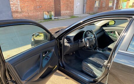 Toyota Camry, 2011 год, 1 600 000 рублей, 28 фотография