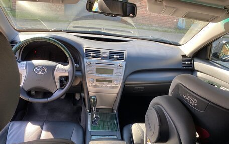 Toyota Camry, 2011 год, 1 600 000 рублей, 32 фотография