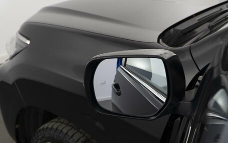 Toyota Land Cruiser Prado 150 рестайлинг 2, 2018 год, 4 793 055 рублей, 6 фотография