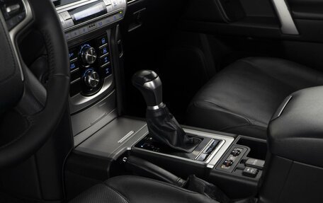 Toyota Land Cruiser Prado 150 рестайлинг 2, 2018 год, 4 793 055 рублей, 14 фотография