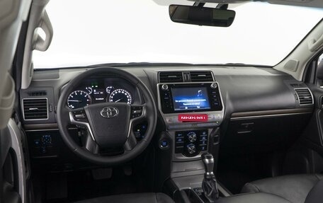 Toyota Land Cruiser Prado 150 рестайлинг 2, 2018 год, 4 793 055 рублей, 7 фотография