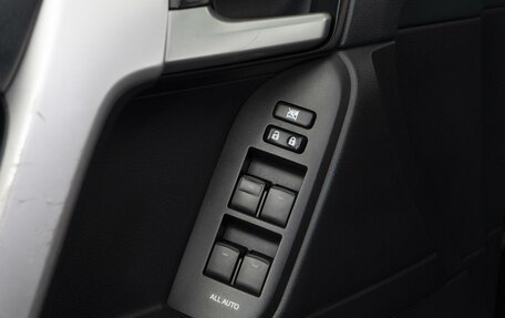 Toyota Land Cruiser Prado 150 рестайлинг 2, 2018 год, 4 793 055 рублей, 16 фотография