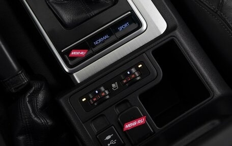 Toyota Land Cruiser Prado 150 рестайлинг 2, 2018 год, 4 793 055 рублей, 19 фотография