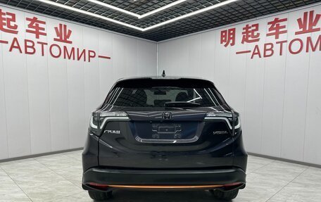 Honda Vezel, 2022 год, 1 750 000 рублей, 2 фотография
