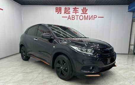 Honda Vezel, 2022 год, 1 750 000 рублей, 3 фотография
