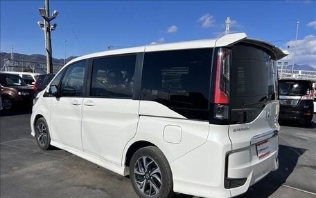 Honda Stepwgn, 2022 год, 2 410 007 рублей, 6 фотография