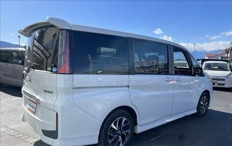 Honda Stepwgn, 2022 год, 2 410 007 рублей, 8 фотография