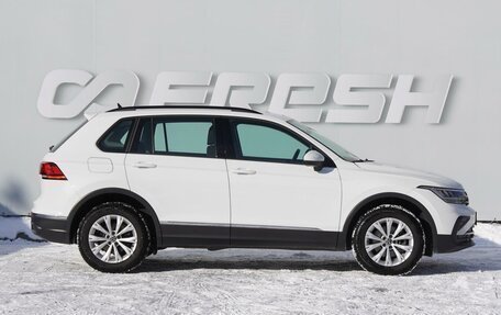 Volkswagen Tiguan II, 2021 год, 2 659 000 рублей, 5 фотография