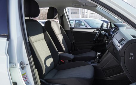 Volkswagen Tiguan II, 2021 год, 2 659 000 рублей, 8 фотография