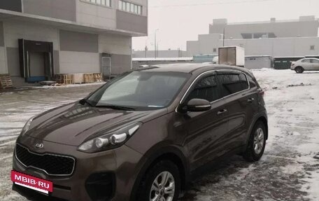 KIA Sportage IV рестайлинг, 2017 год, 1 350 000 рублей, 2 фотография
