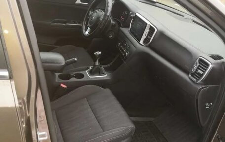 KIA Sportage IV рестайлинг, 2017 год, 1 350 000 рублей, 6 фотография