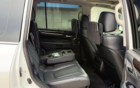 Lexus LX III, 2017 год, 11 000 000 рублей, 16 фотография