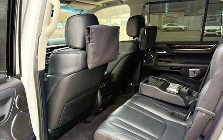 Lexus LX III, 2017 год, 11 000 000 рублей, 15 фотография