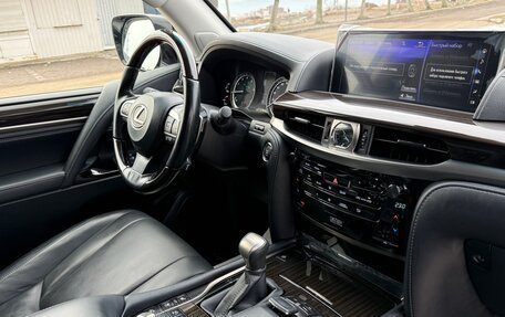 Lexus LX III, 2017 год, 11 000 000 рублей, 19 фотография