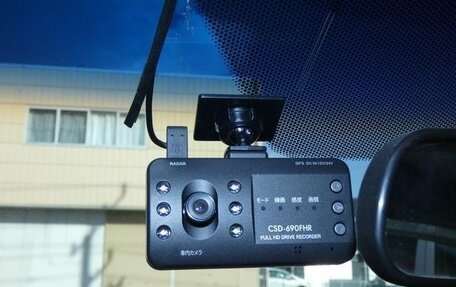 Honda Insight II рестайлинг, 2011 год, 745 000 рублей, 29 фотография