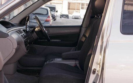 Toyota Vista V30, 2003 год, 400 000 рублей, 16 фотография