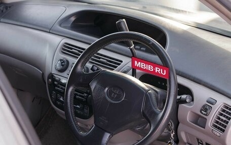 Toyota Vista V30, 2003 год, 400 000 рублей, 11 фотография