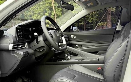 Hyundai Elantra, 2024 год, 1 700 230 рублей, 9 фотография