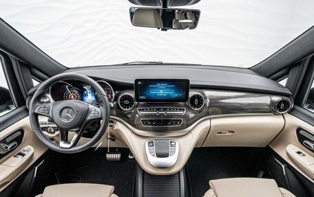 Mercedes-Benz V-Класс, 2023 год, 11 500 000 рублей, 9 фотография