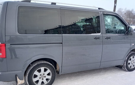 Volkswagen Caravelle T5, 2011 год, 1 750 000 рублей, 4 фотография