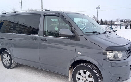 Volkswagen Caravelle T5, 2011 год, 1 750 000 рублей, 3 фотография