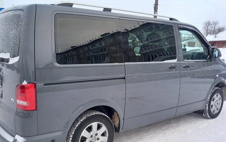 Volkswagen Caravelle T5, 2011 год, 1 750 000 рублей, 5 фотография