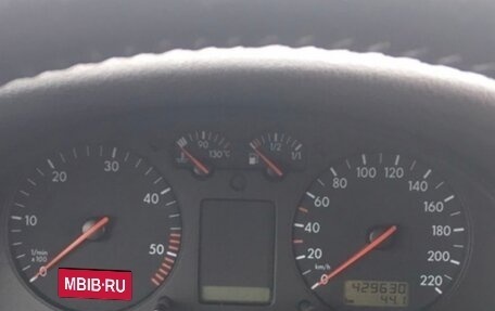 Volkswagen Passat B5+ рестайлинг, 1998 год, 320 000 рублей, 2 фотография