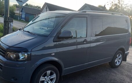 Volkswagen Caravelle T5, 2011 год, 1 750 000 рублей, 17 фотография